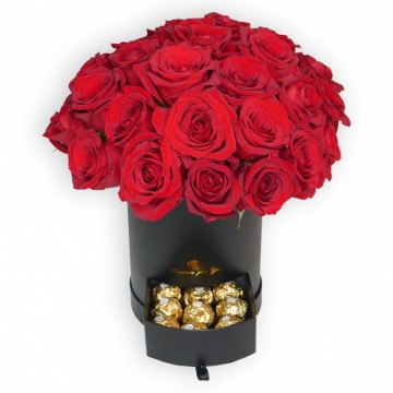 Poza Cutie de lux cu trandafiri rosii si Ferrero rocher